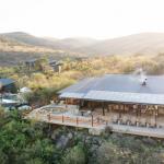Rhino Ridge Safari Lodge im Hluhluwe Imfolozi Nationalpark 