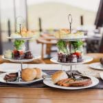 Tea Time in der Rhino Ridge Safari Lodge 