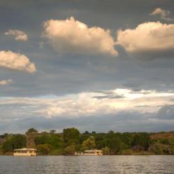 Bootssafaris an der Chobe River Front in Botswana