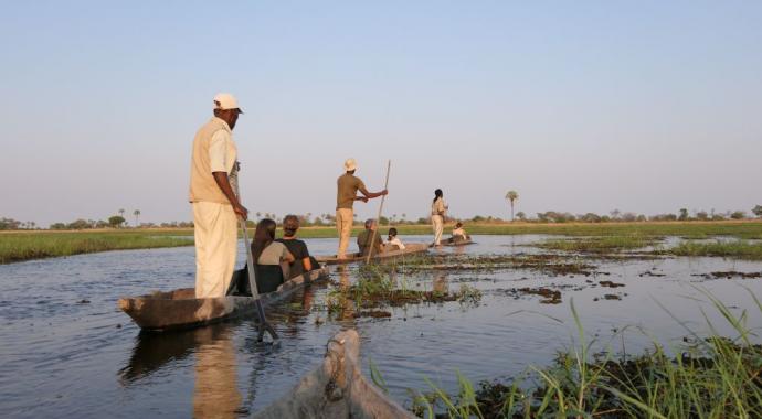 Das Mokoro ist das traditionelle Fortbewegungsmittel